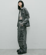 着用パンツ:硫化ペイントバギーデニムカーゴパンツ(問い合わせ番号/ACBLC256002)※セットアップ着用
