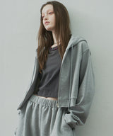 model:H173 B74.5 W58 H86 着用サイズ:LARGE