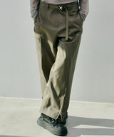 model:H186 B88 W70 H90 着用サイズ:LARGE ※ベルトは付属ではありません