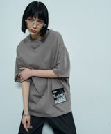 着用トップス:シャドウワッペンS/S TEE(問い合わせ番号/ACZUC0324008)