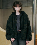 model:H172 B76 W63 H91 着用サイズ:MEDIUM