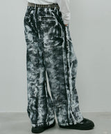 AIVER ペンキ加工バギーデニム