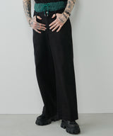 model:H186 B87 W74 H90 着用サイズ:MEDIUM