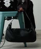 AFF AIVER フェイクレザーダーツワンショルダー