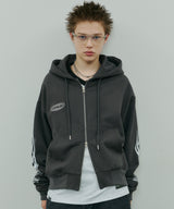 model:H178 B80 W68 H90 着用サイズ:MEDIUM