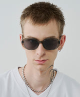 オーバルサングラス