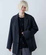 model:H178 B76 W58 H89 着用サイズ:MEDIUM (グレー)