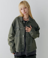 model:H172 B80 W58 H87 着用サイズ:MEDIUM (グリーン)