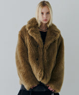 model:H174 B83 W60 H88 着用サイズ:MEDIUM (ベージュ)