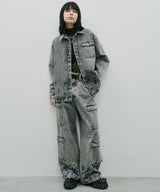 着用パンツ:硫化ペイントバギーデニムカーゴパンツ(問い合わせ番号/ACBLC256002)※セットアップ着用