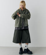 model:H172 B80 W58 H87 着用サイズ:MEDIUM (カーキ)