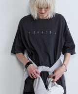 AIVER S GRAVE S/S TEE (MONO)