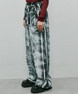 AIVER ペンキ加工バギーデニム