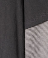 チャコールグレー