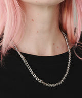 model:H174 B80 W61 H87 着用サイズ:LARGE