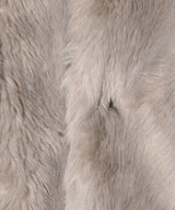 グレイッシュベージュ