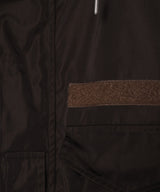 ダークブラウン