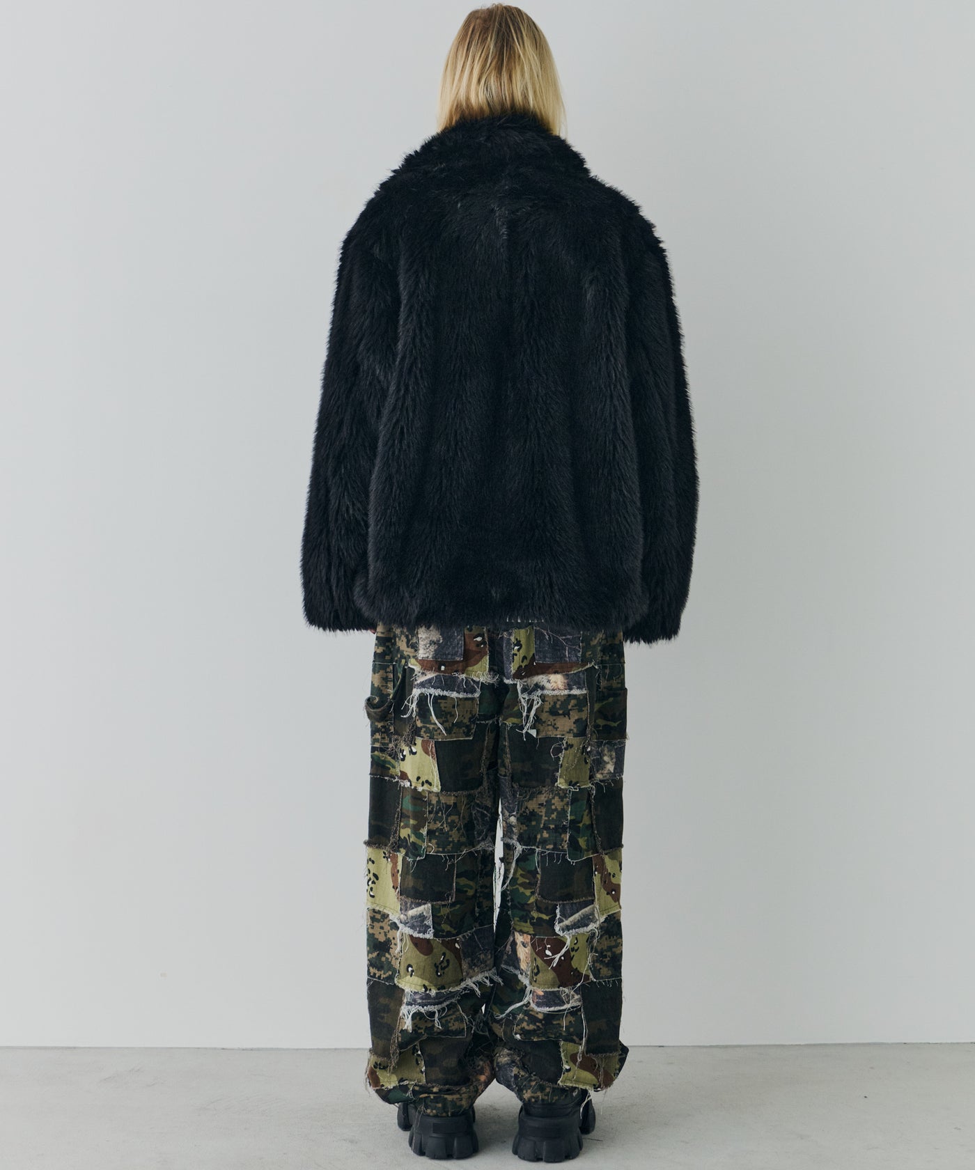 AIVER ショートフェイクファーコート