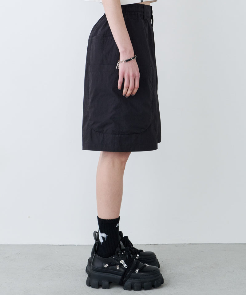 AIVER イリディセントガーデニングショートパンツ