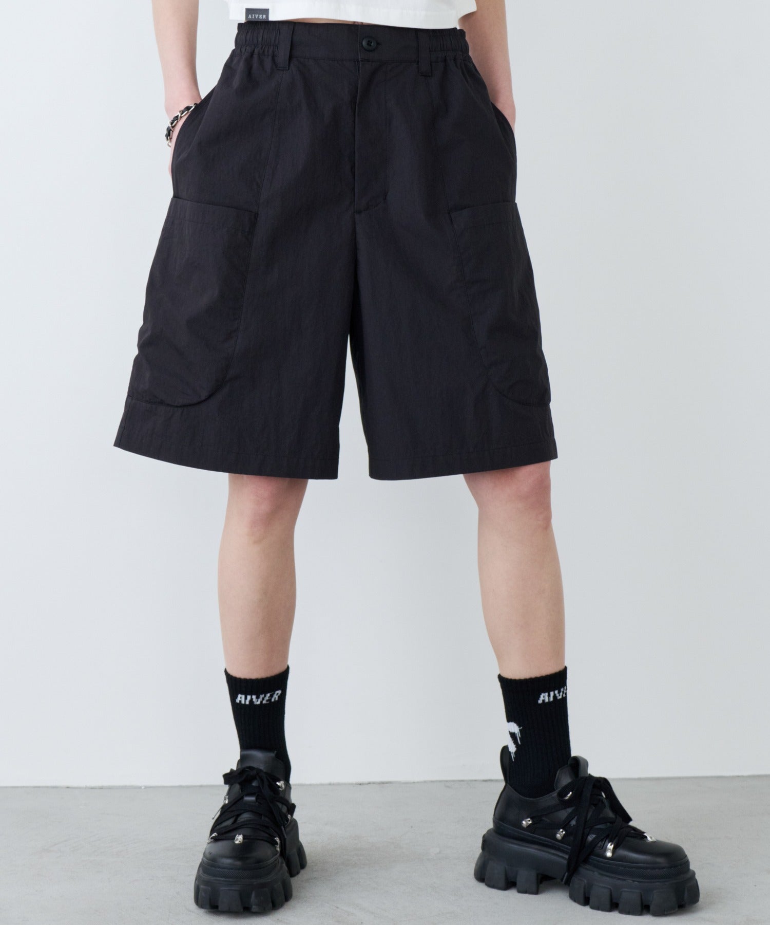 【予約】AIVER　イリディセントガーデニングショートパンツ