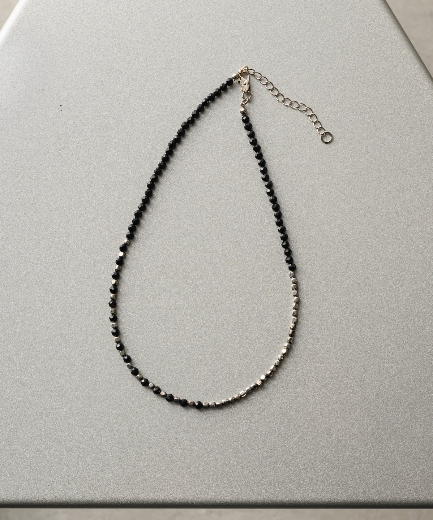 AFF AIVER 天然石カットビーズネックレス MADE IN JAPAN
