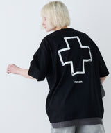 【一部予約】AIVER　MED CROSS S/S TEE