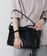 AFF AIVER　スラッシュジップトートバッグ