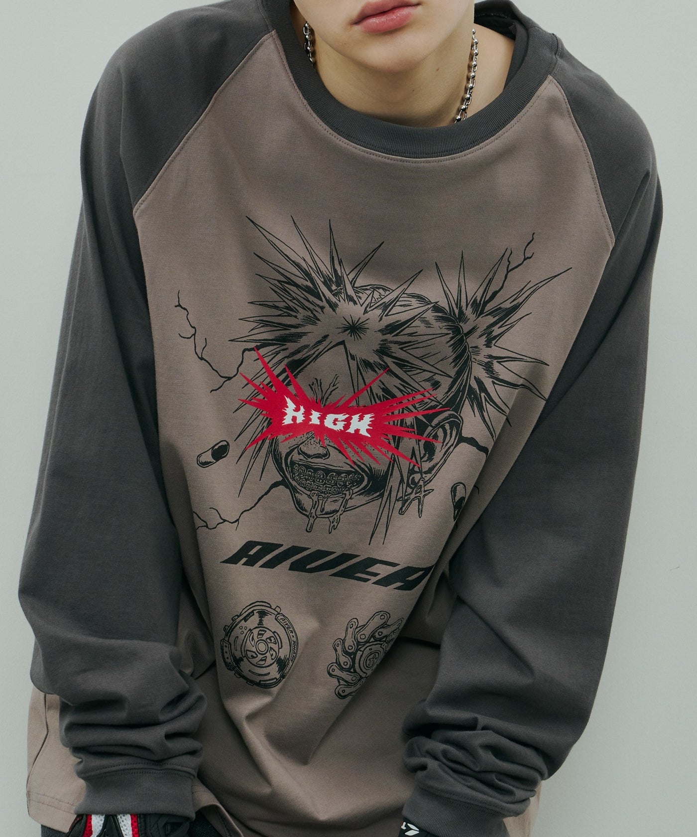 Johann×AIVER GIRLラグランロンTEE