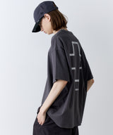 【一部予約】AIVER　MED CROSS S/S TEE