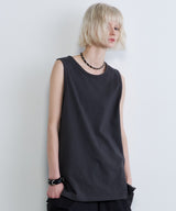 model：H178 B76 W58 H89 着用サイズ：MEDIUM
