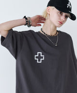 【一部予約】AIVER　MED CROSS S/S TEE