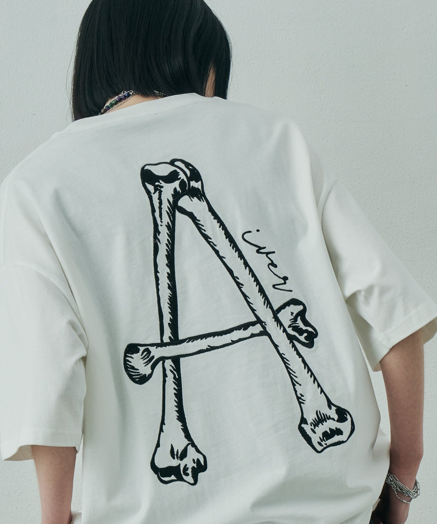 AIVER A刺繍S/S TEE