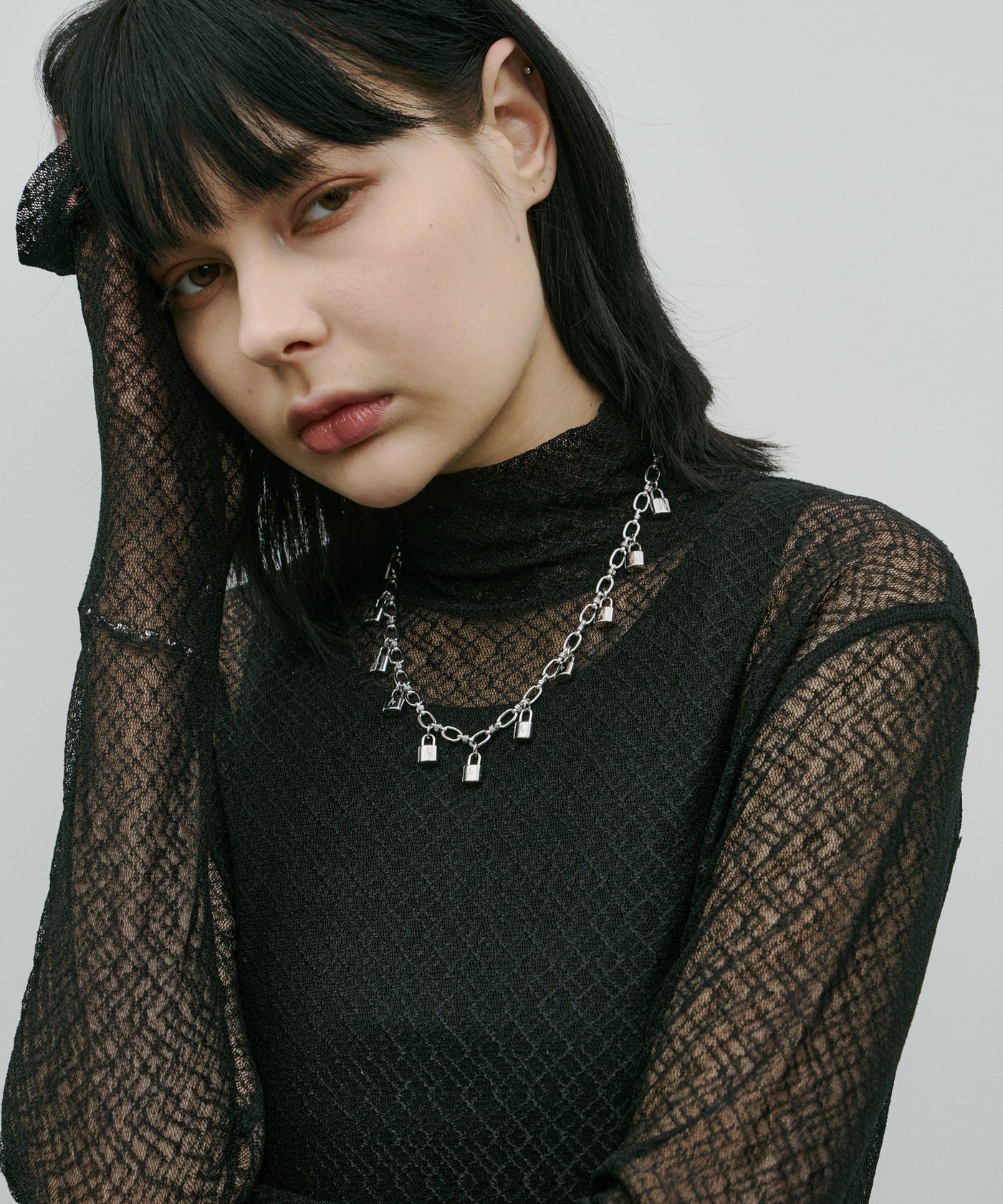 AIVER 11連パドロックネックレス