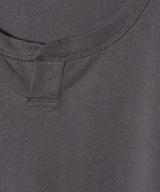 チャコールグレー