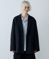 model：H178 B76 W58 H89 着用サイズ：MEDIUM　(ブラック)