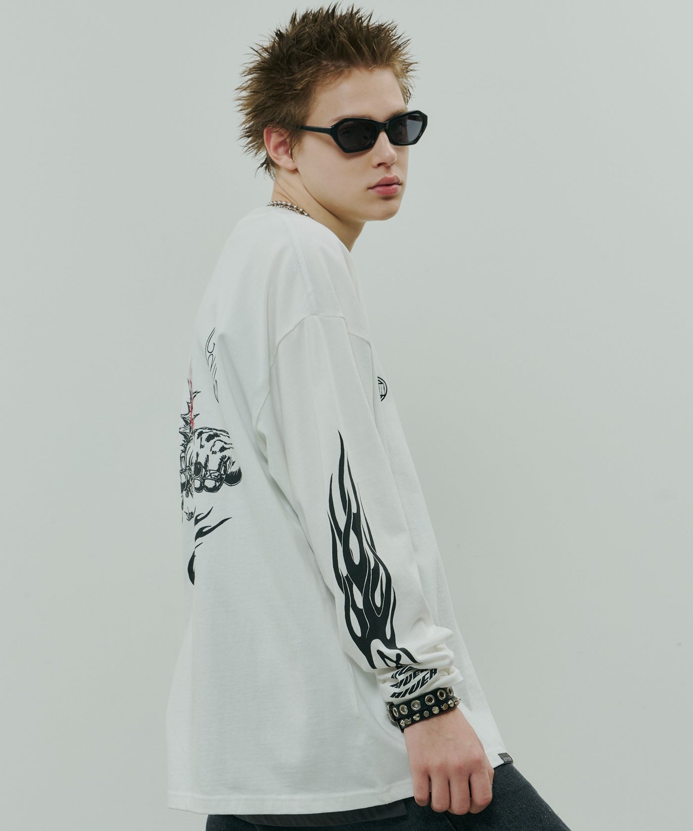Johann×AIVER BOYロンTEE