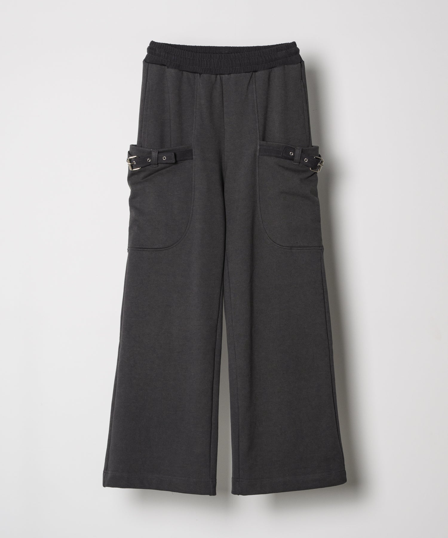 チャコールグレー