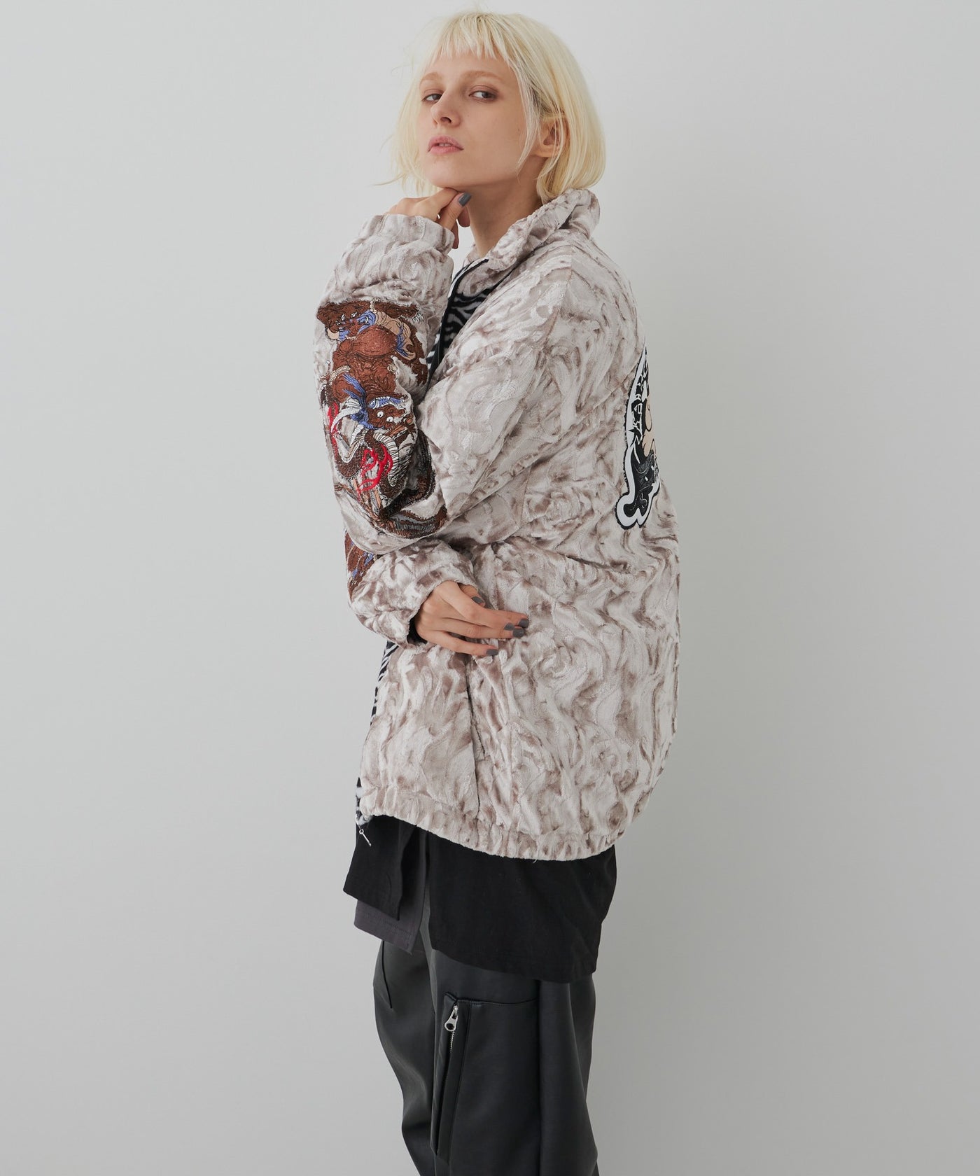 【最終価格】美品OLDGALFY×AIVER YABAI阿威婆亜ベルボアブルゾン OLDGALFY×AIVER YABAI阿威婆亜ベルボアブルゾン